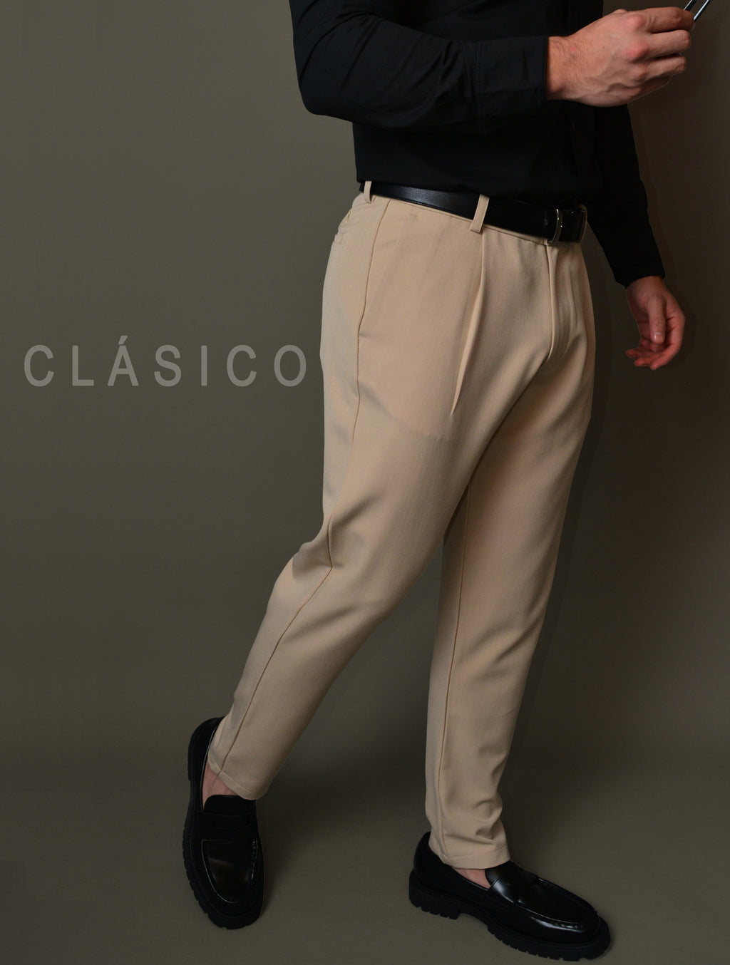 Pantalon Clasico a Pliegues